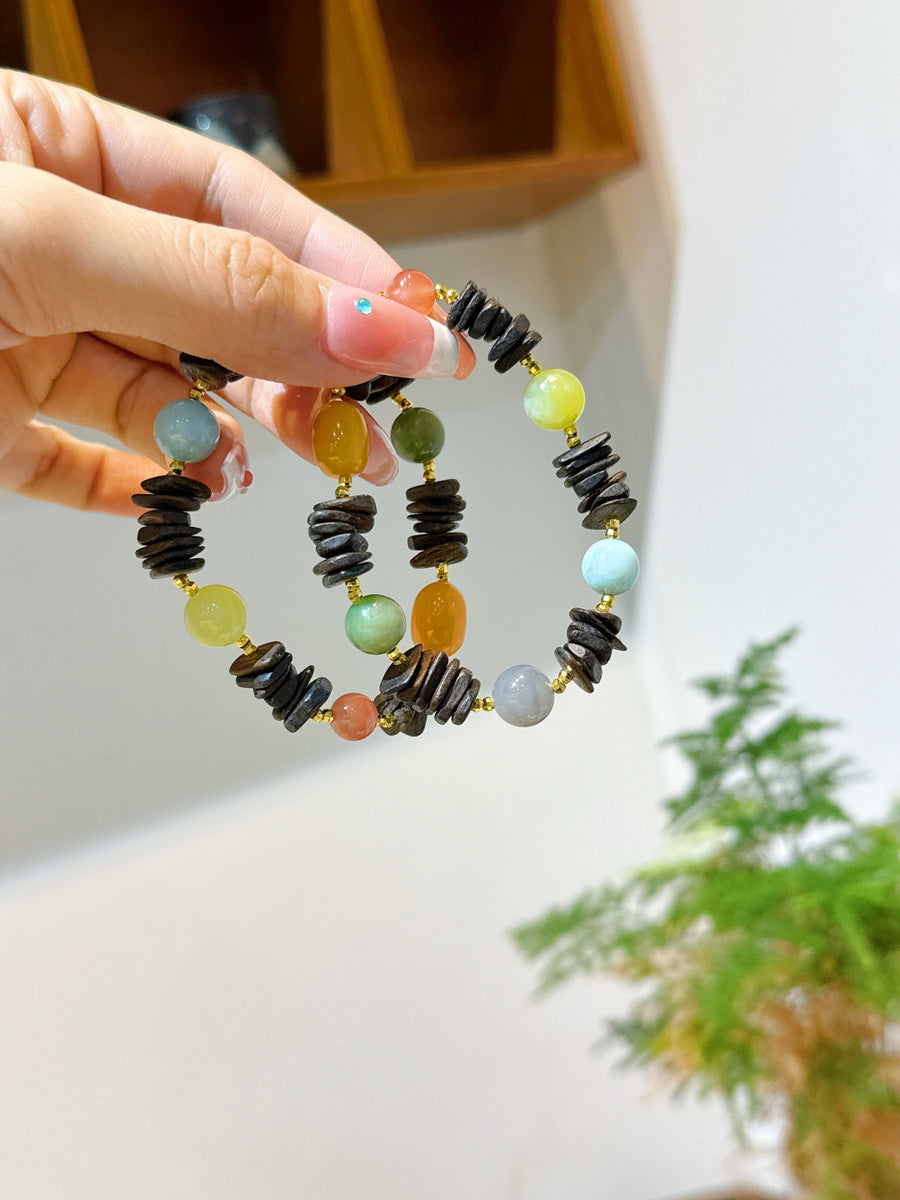 Crystal Paradise Five Elements Fortune Bracelet – Handmade Multi-Gem Energy Bracelet with Agarwood & Hetian Jade 🪵