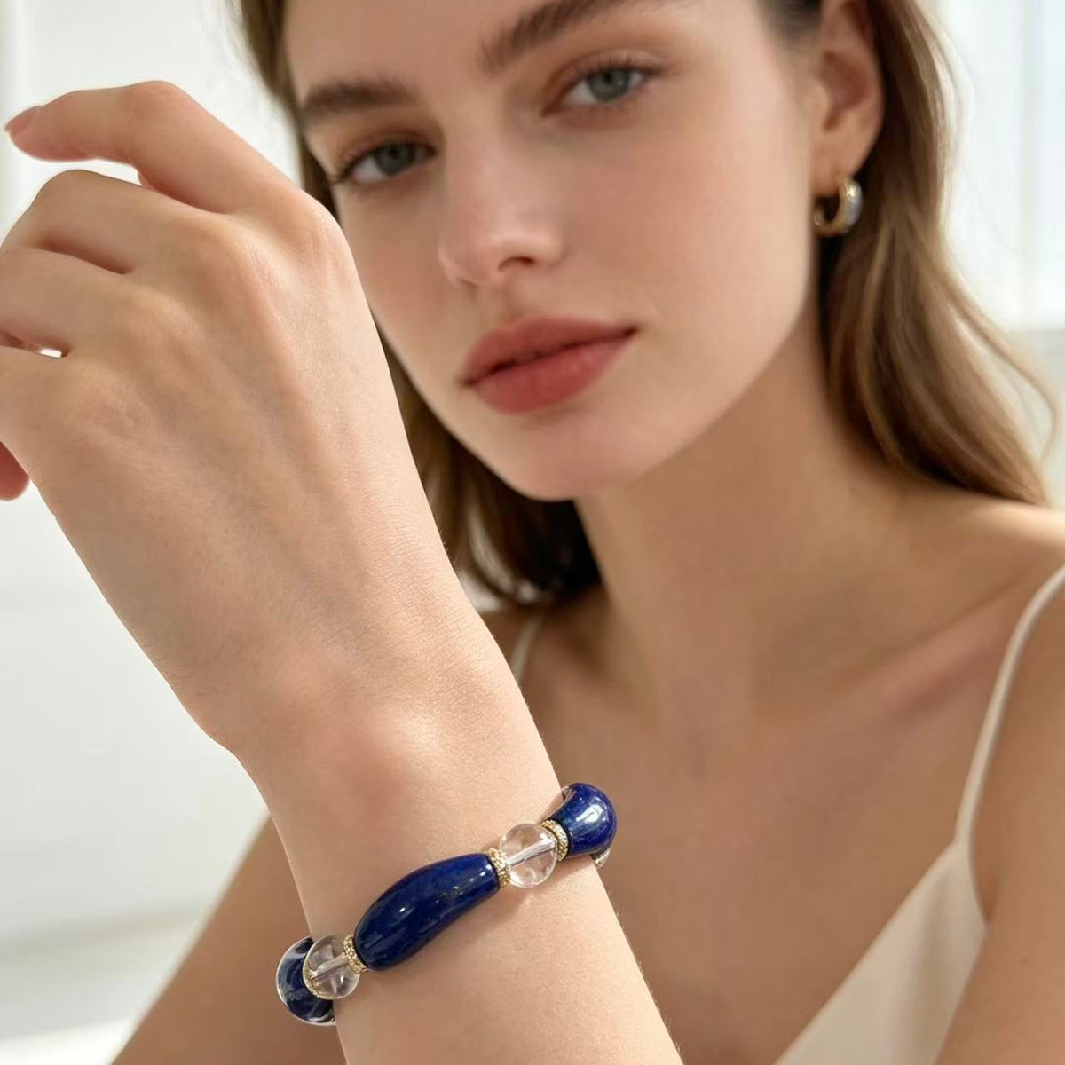Crystal Paradise Lapis Lazuli & Clear Quartz Floral Bracelet – Handmade Lucky Wealth Crystal Bracelet 💙🌸