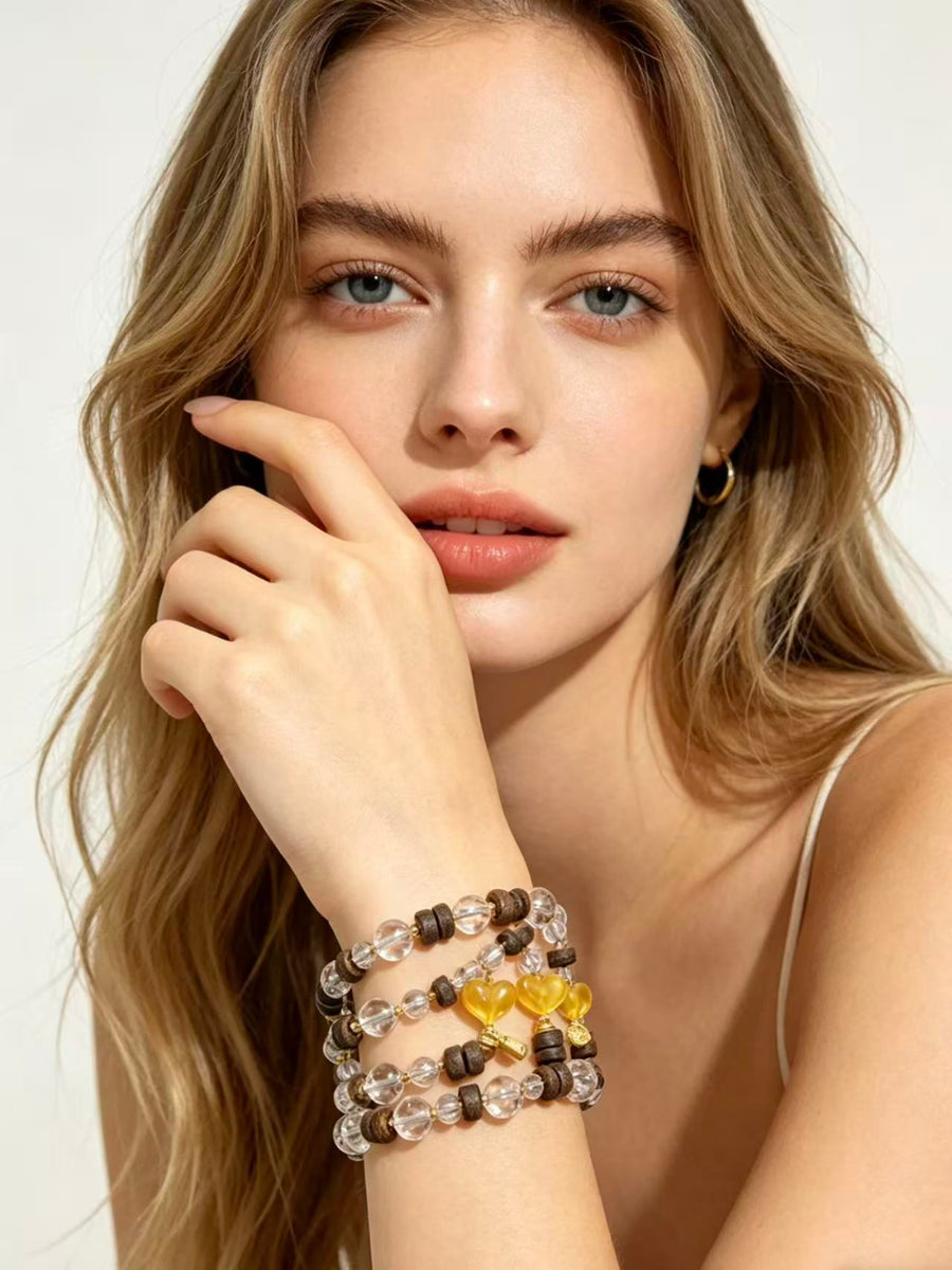 Crystal Paradise White Quartz Agarwood Amber Bracelet – Handmade Healing Energy Bracelet with Peach Amber Charm 🌿