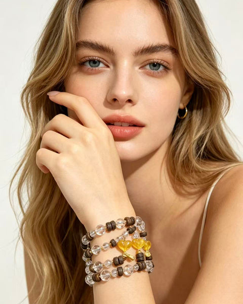 Crystal Paradise White Quartz Agarwood Amber Bracelet – Handmade Healing Energy Bracelet with Peach Amber Charm 🌿