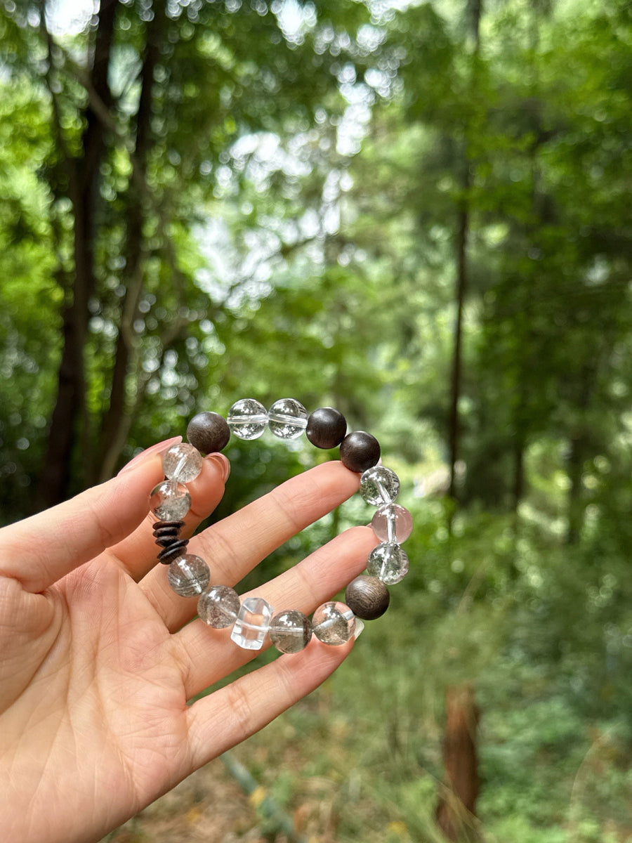 Crystal Paradise Verdant Aura Aromatic Bracelet – Handmade White Quartz, Green Phantom & Agarwood Energy Bracelet 💚