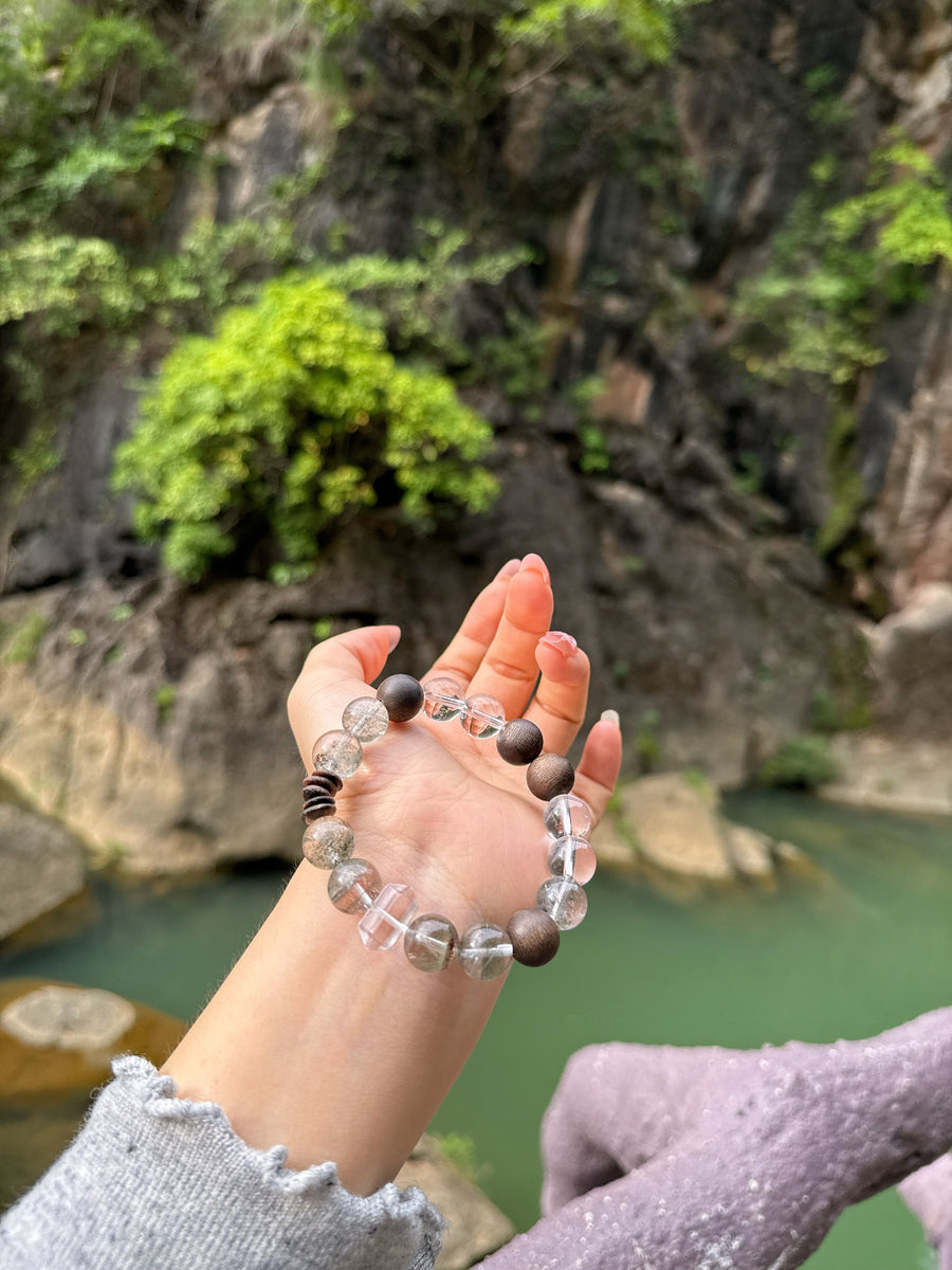 Crystal Paradise Verdant Aura Aromatic Bracelet – Handmade White Quartz, Green Phantom & Agarwood Energy Bracelet 💚