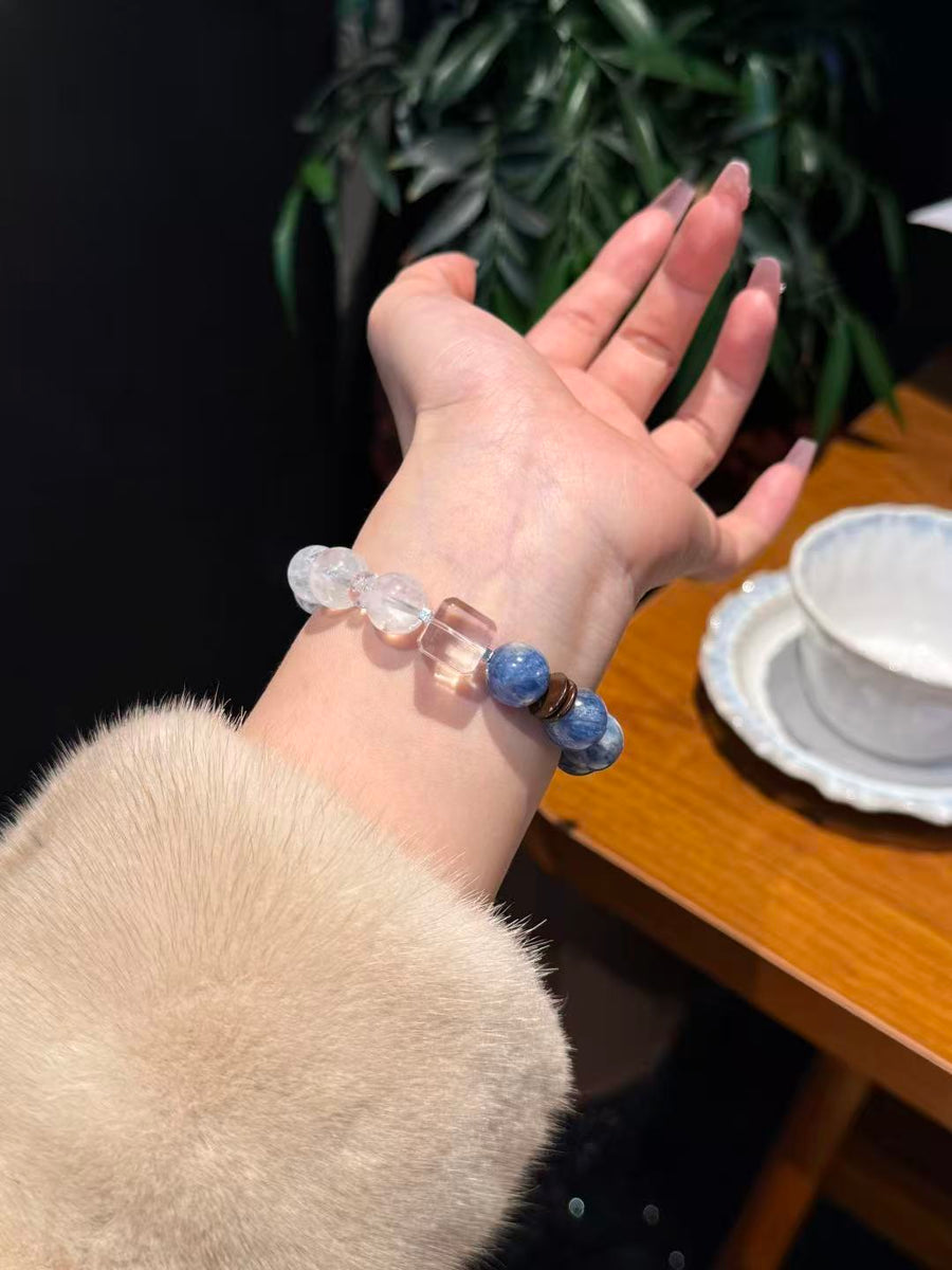 Crystal Paradise Blue & White Crystal Bracelet – Handmade Calm & Protection Energy Jewelry 💙🤍